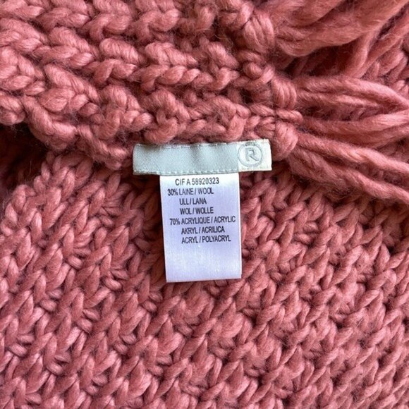 Extra Long Dusty Pink Winter Scarf With Tassels - Picture 6 of 7